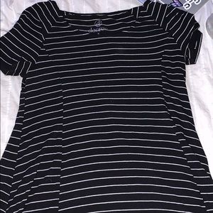 simple black and white t-shirt dress